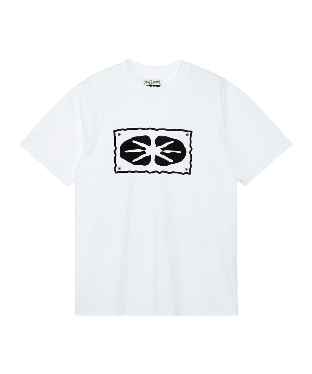 ERTR이알티알 Star Logo Nail 1/2 T-Shirt White