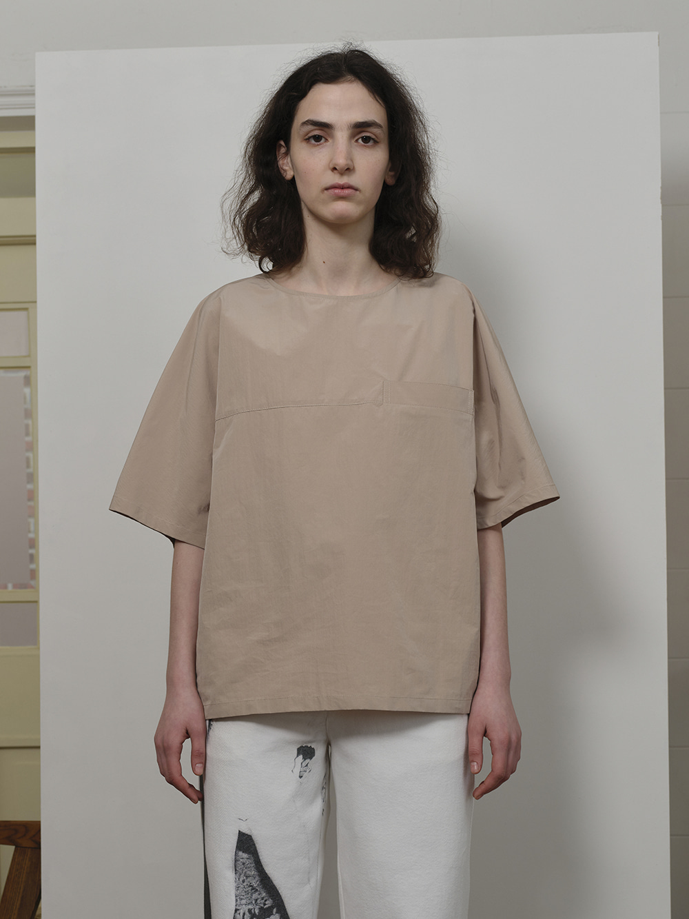 Youngoh영오 WELT POCKET S/S TOP BEIGE