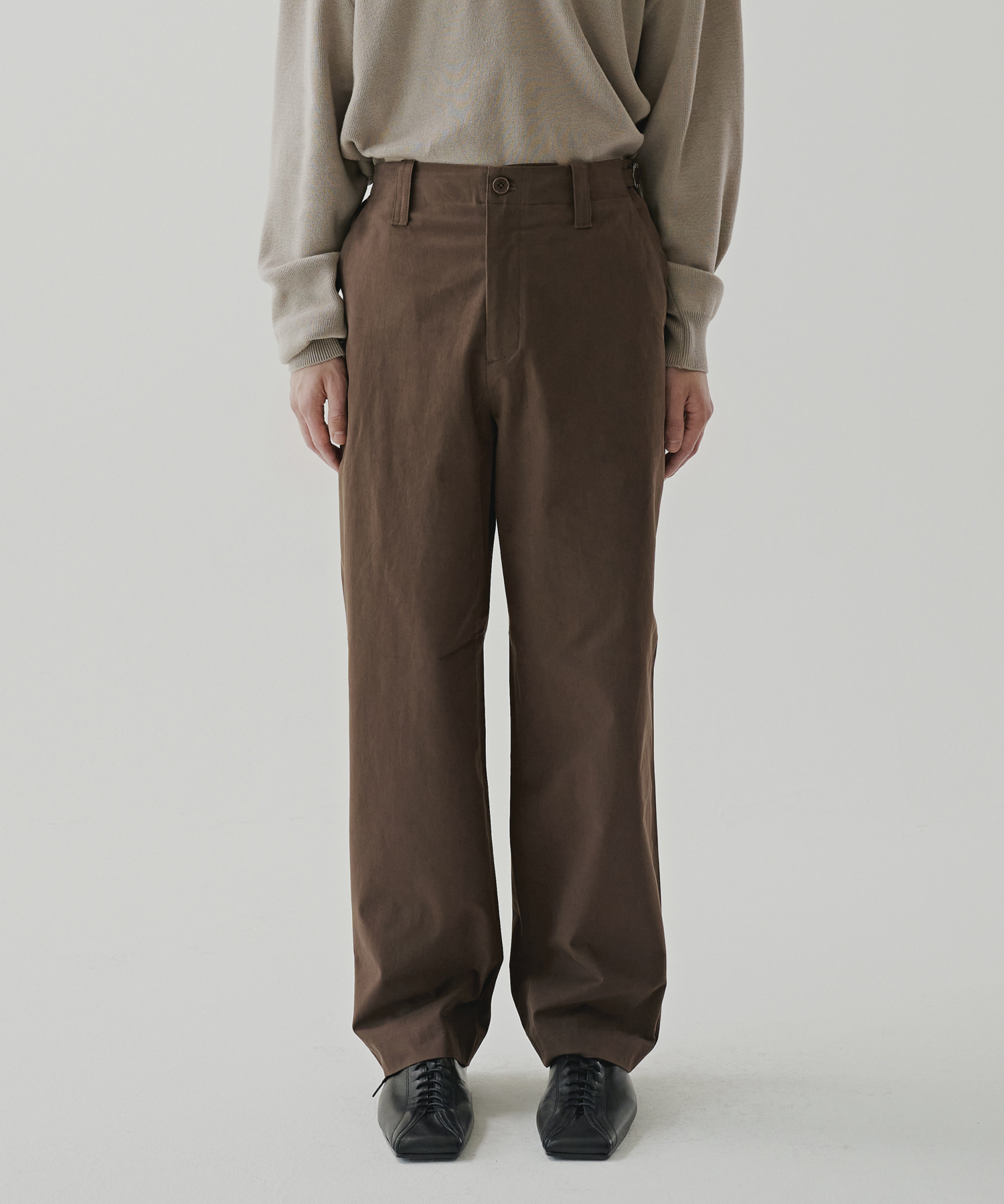 NOUN노운 straight chino pants (brown)