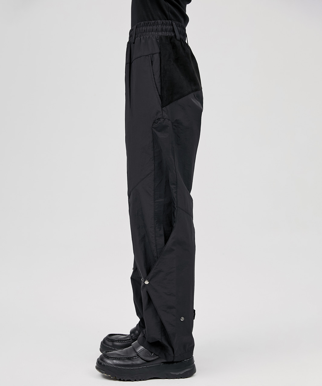 FLARE UP플레어업 Obtuse Triangle Flap Pants - Black (FL-226)