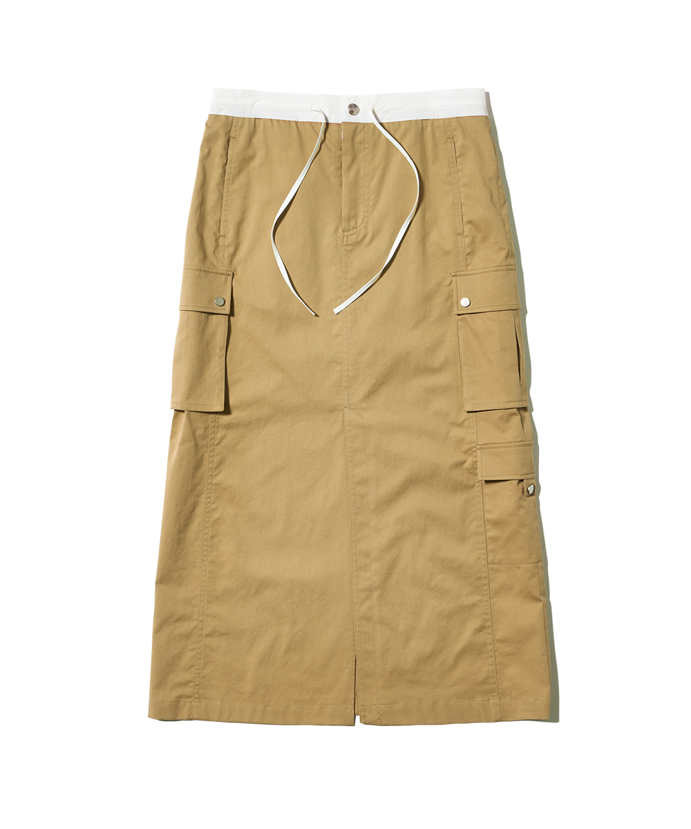WOOALONG우알롱 Slit color contrast cargo long skirt - BEIGE