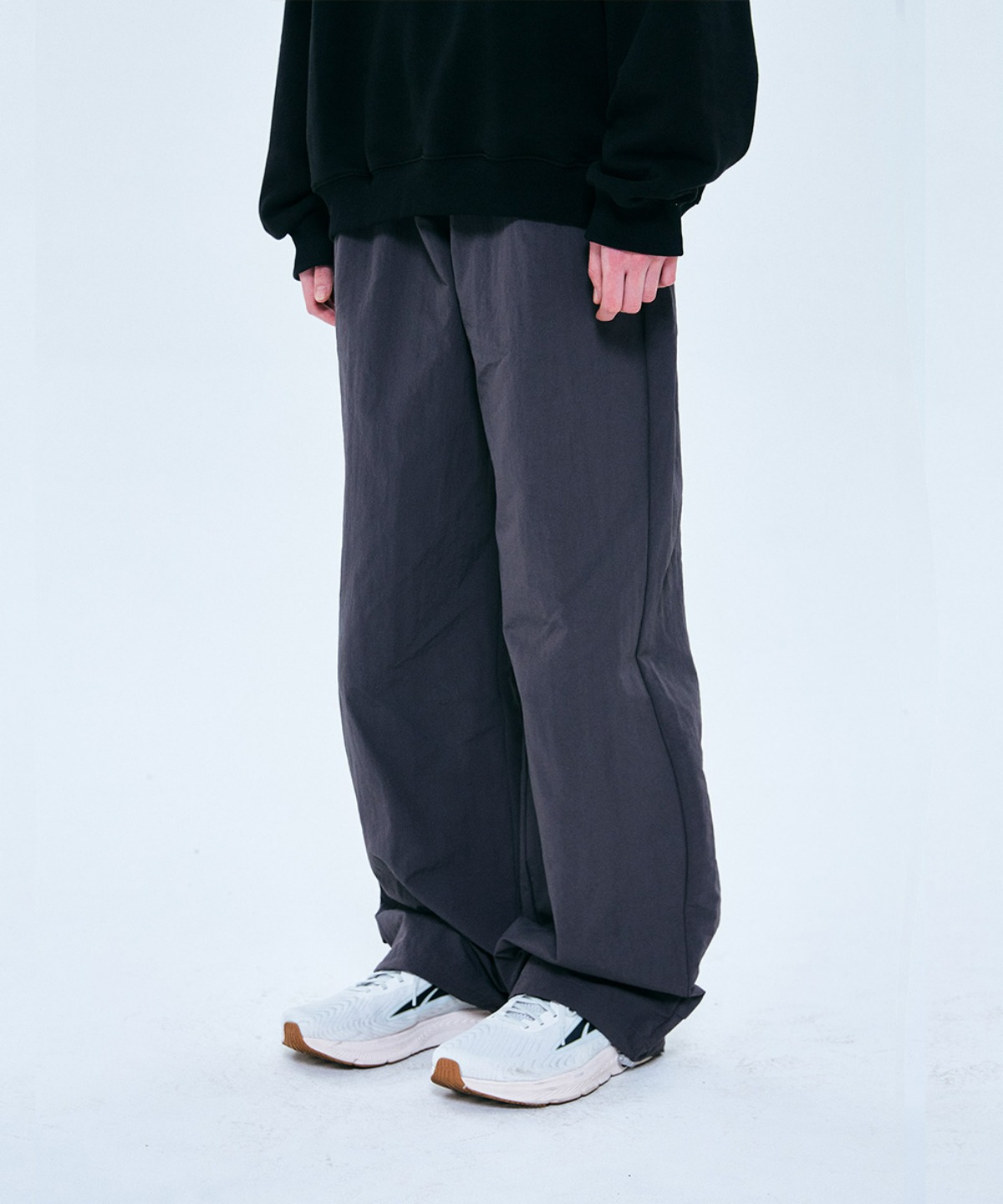 THE COLDEST MOMENT더콜디스트모먼트 TCM easy nylon pants (charcoal)